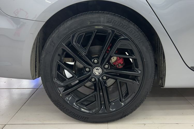 Used MG 6 New Energy 2020 1.5T Hybrid Trophy Flagship Edition Right Rear Wheel Hub