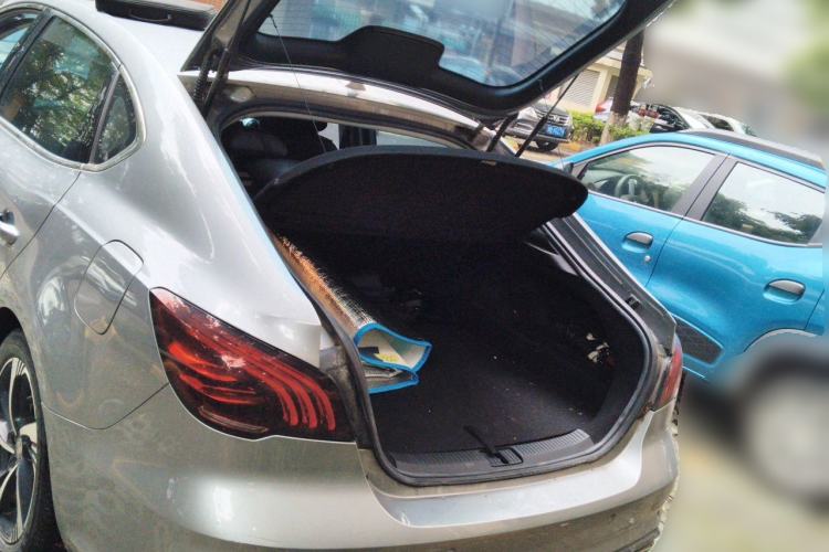 Used MG 6 New Energy 2020 1.5T Hybrid Leading Luxury Edition Trunk