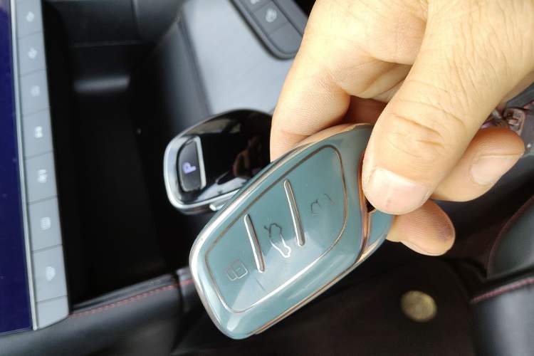 Used MG 6 New Energy 2020 1.5T Hybrid Leading Luxury Edition Vehicle Key
