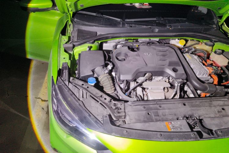Used MG 6 New Energy 2020 1.5T Hybrid Leading Luxury Edition Engine Bay Right
