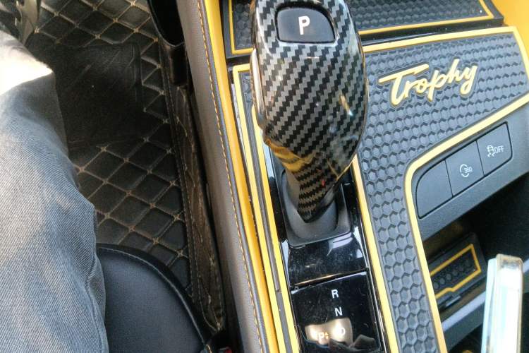 Used MG 6 New Energy 2020 1.5T Hybrid Trophy Flagship Edition Gear Lever