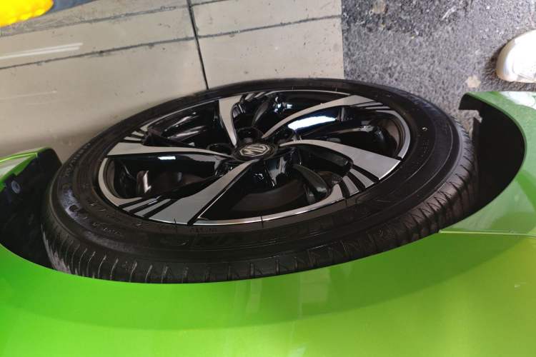Used MG 6 New Energy 2020 1.5T Hybrid Leading Luxury Edition Left Front Wheel Hub