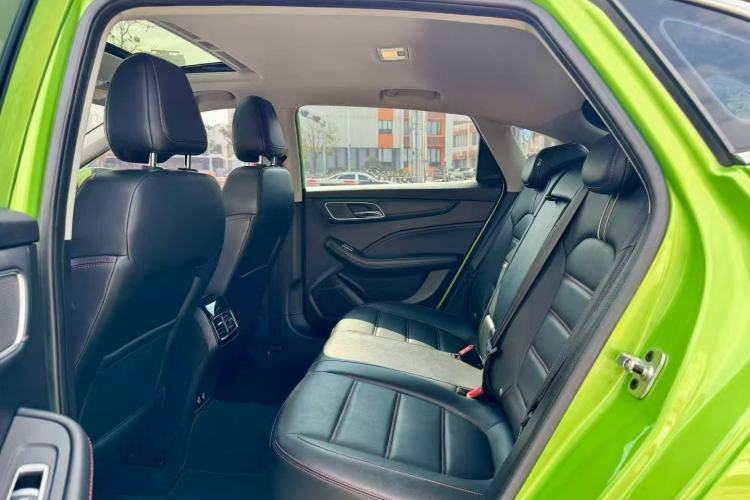Used MG 6 New Energy 2020 1.5T Hybrid Leading Luxury Edition Left Rear Seat