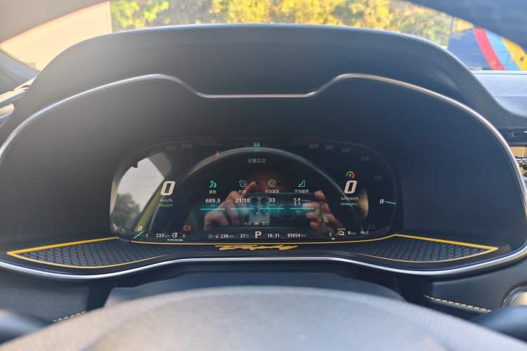 Used MG 6 New Energy 2020 1.5T Hybrid Trophy Flagship Edition Odometer Close Up