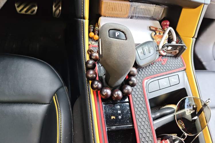 Used MG 6 New Energy 2020 1.5T Hybrid Trophy Flagship Edition Gear Lever