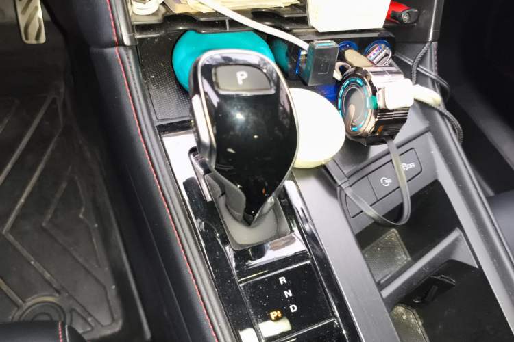 Used MG 6 New Energy 2020 1.5T Hybrid Leading Luxury Edition Gear Lever
