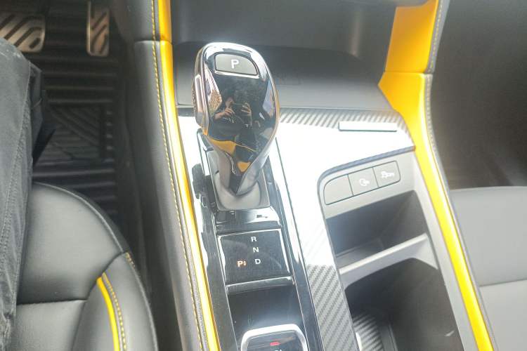 Used MG 6 New Energy 2020 1.5T Hybrid Trophy Flagship Edition Gear Lever