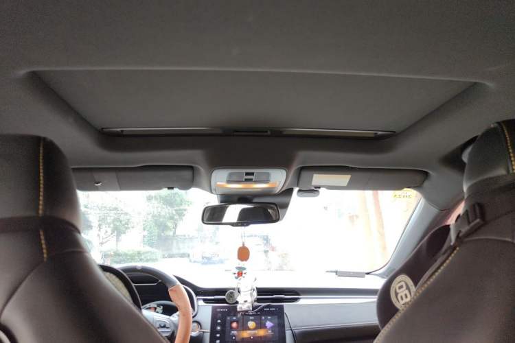 Used MG 6 New Energy 2020 1.5T Hybrid Trophy Intelligent Drive Flagship Edition Headliner