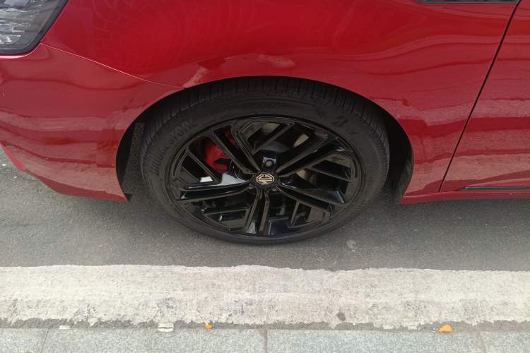 Used MG 6 New Energy 2020 1.5T Hybrid Trophy Flagship Edition Left Front Wheel Hub