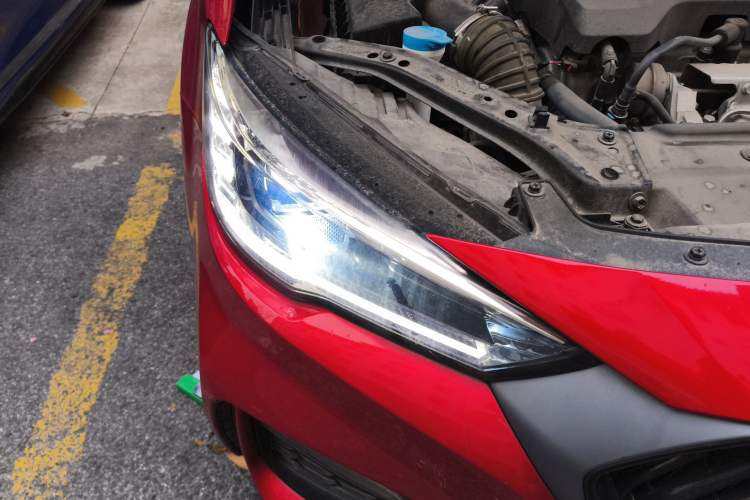 Used MG 6 New Energy 2020 1.5T Hybrid Leading Luxury Edition Right Front Headlight