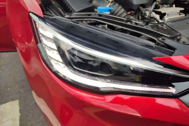 Used MG 6 New Energy 2020 1.5T Hybrid Trophy Flagship Edition Right Front Headlight