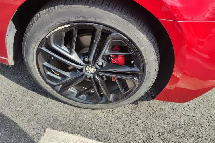 Used MG 6 New Energy 2020 1.5T Hybrid Trophy Flagship Edition Right Front Wheel Hub