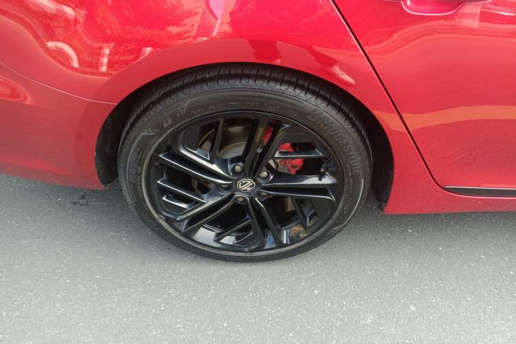 Used MG 6 New Energy 2020 1.5T Hybrid Trophy Flagship Edition Right Rear Wheel Hub