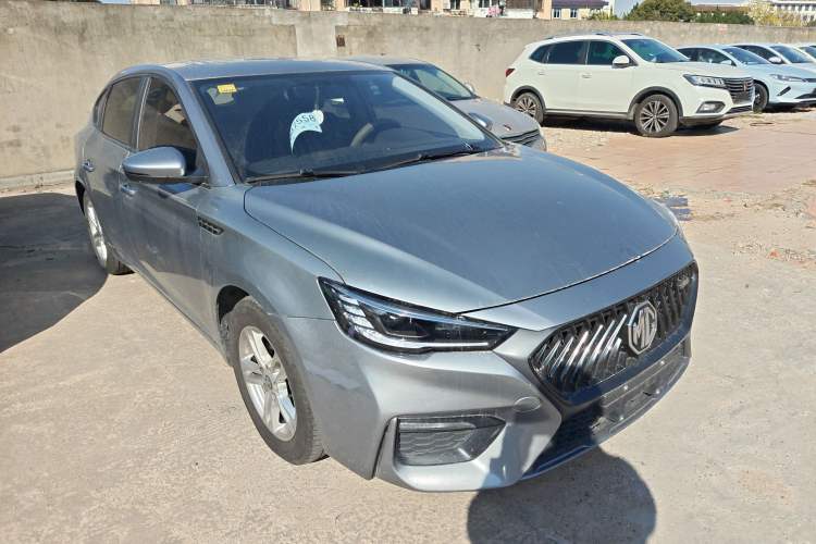 Used MG 6 New Energy 2020 1.5T Hybrid Leading Trendy Edition Front Right 45 Deg