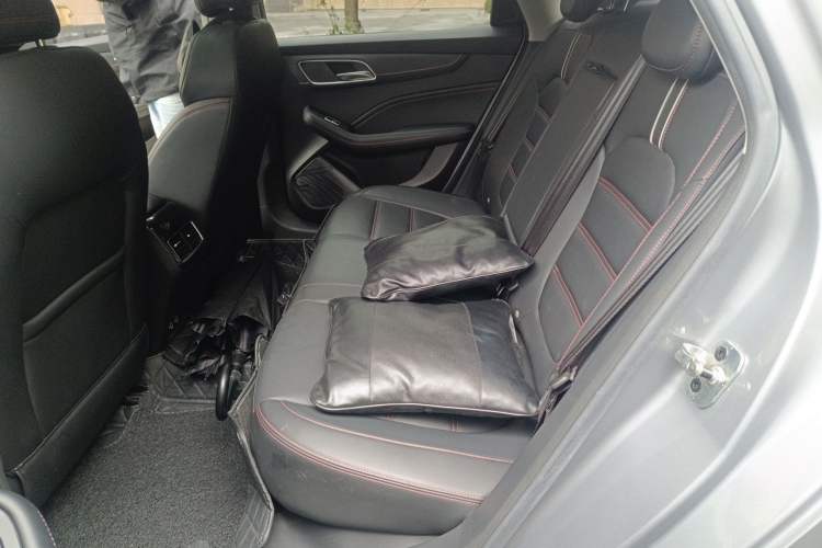 Used MG 6 New Energy 2020 1.5T Hybrid Leading Luxury Edition Left Rear Seat