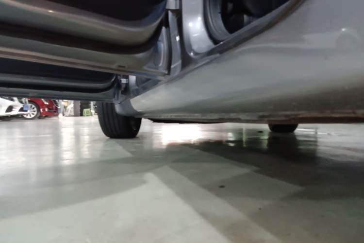 Used MG 6 New Energy 2020 1.5T Hybrid Trophy Flagship Edition Left Side Sill