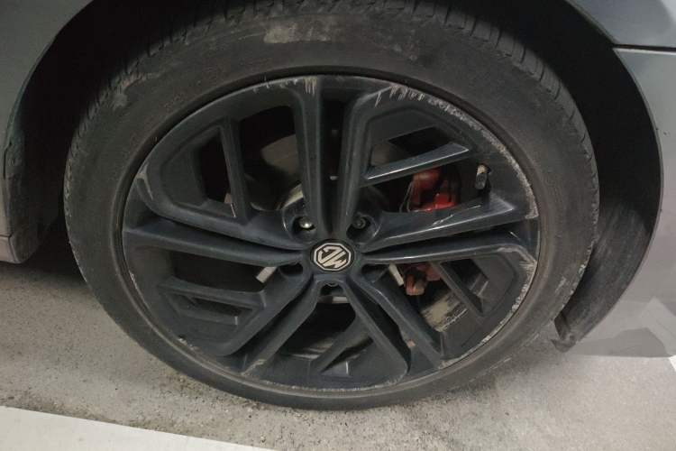 Used MG 6 New Energy 2020 1.5T Hybrid Trophy Intelligent Drive Flagship Edition Right Front Wheel Hub
