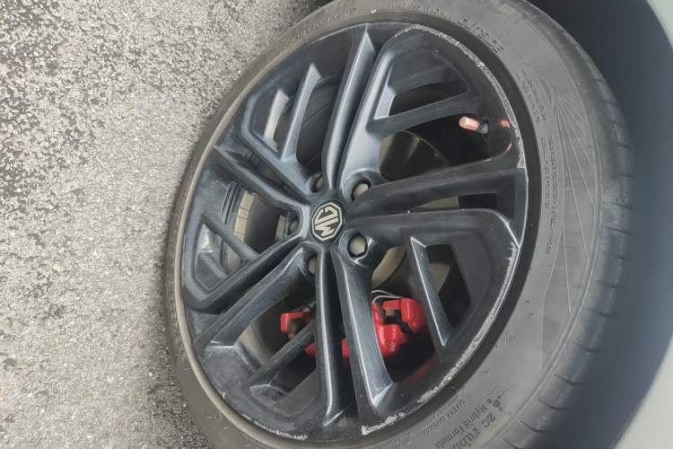 Used MG 6 New Energy 2020 1.5T Hybrid Trophy Intelligent Drive Flagship Edition Right Front Wheel Hub