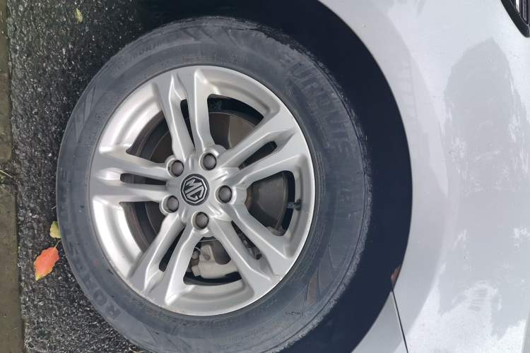 Used MG 6 New Energy 2020 1.5T Hybrid Leading Trendy Edition Right Front Wheel Hub