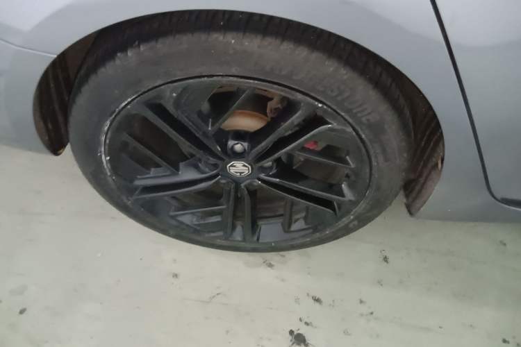 Used MG 6 New Energy 2020 1.5T Hybrid Trophy Flagship Edition Right Rear Wheel Hub