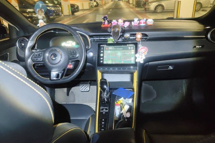 Used MG 6 New Energy 2020 1.5T Hybrid Trophy Intelligent Drive Flagship Edition Center Console