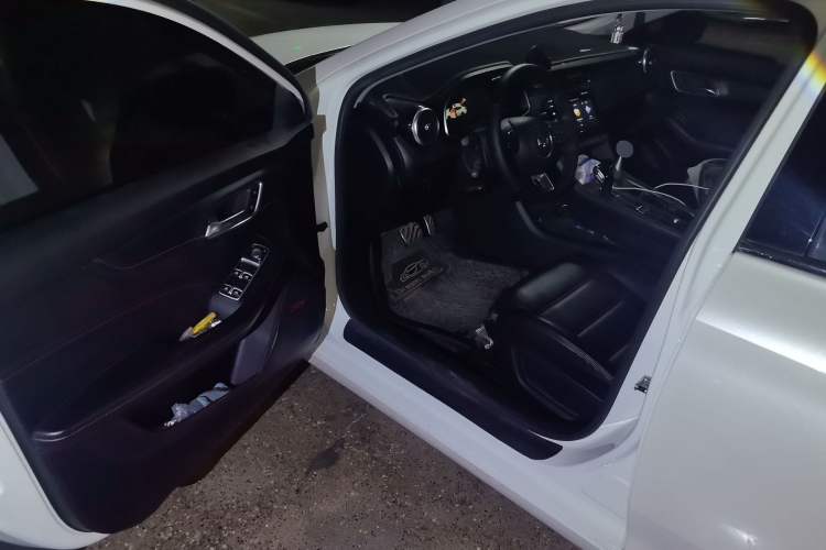 Used MG 6 New Energy 2020 1.5T Hybrid Leading Luxury Edition Driver Seat