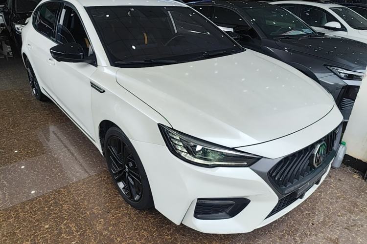 Used MG 6 New Energy 2020 1.5T Hybrid Trophy Intelligent Drive Flagship Edition Front Right 45 Deg