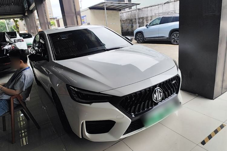 Used MG 6 New Energy 2020 1.5T Hybrid Trophy Flagship Edition Front Right 45 Deg
