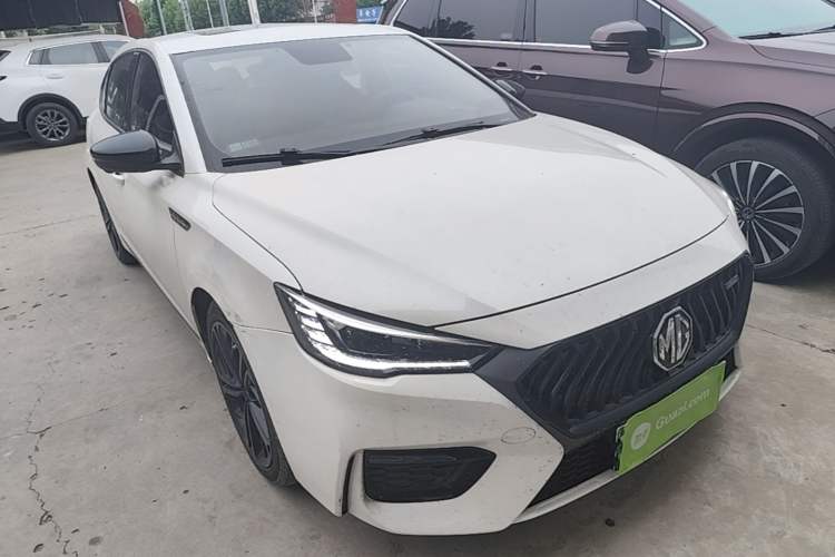 Used MG 6 New Energy 2020 1.5T Hybrid Trophy Flagship Edition Front Right 45 Deg