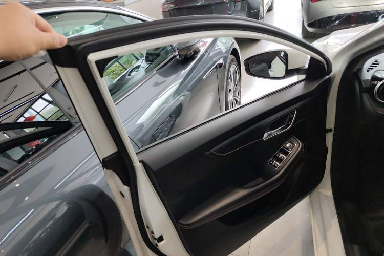 Used MG 6 New Energy 2020 1.5T Hybrid Leading Trendy Edition Left Front Door Interior