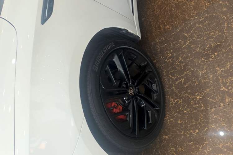 Used MG 6 New Energy 2020 1.5T Hybrid Trophy Intelligent Drive Flagship Edition Left Front Wheel Hub