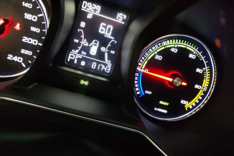 Used MG 6 New Energy 2020 1.5T Hybrid Leading Trendy Edition Odometer Close Up