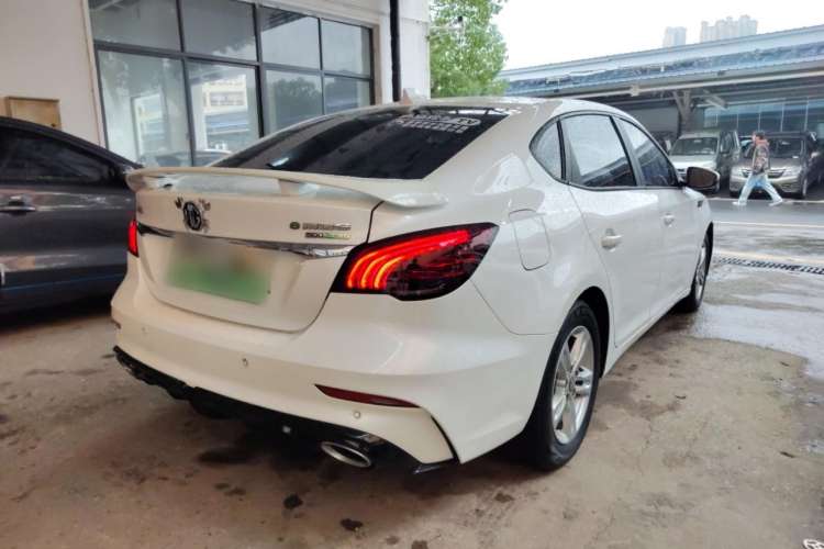 Used MG 6 New Energy 2020 1.5T Hybrid Leading Trendy Edition Rear Right 45 Deg