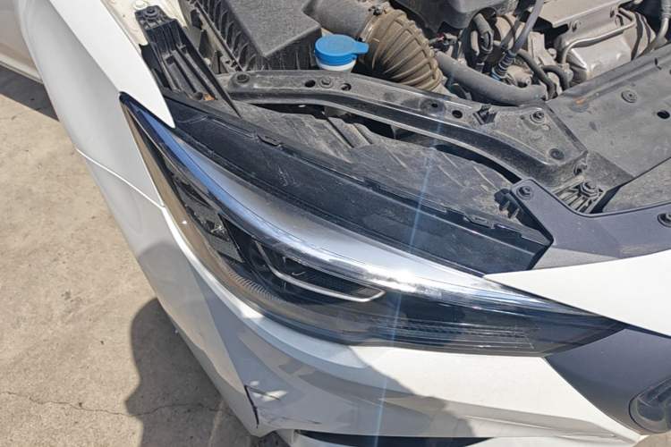 Used MG 6 New Energy 2020 1.5T Hybrid Leading Luxury Edition Right Front Headlight