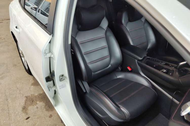 Used MG 6 New Energy 2020 1.5T Hybrid Leading Trendy Edition Right Front Seat