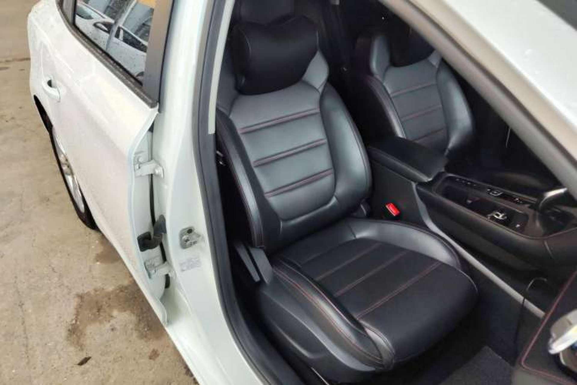 Used MG 6 New Energy 2020 1.5T Hybrid Leading Trendy Edition Right Front Seat