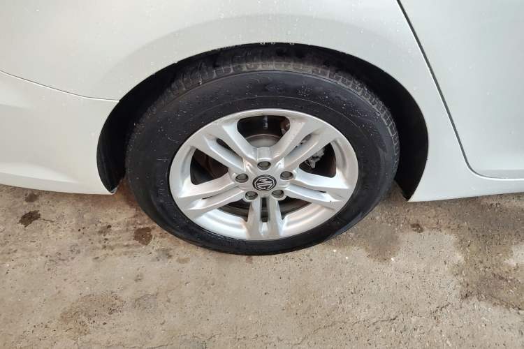 Used MG 6 New Energy 2020 1.5T Hybrid Leading Trendy Edition Right Rear Wheel Hub
