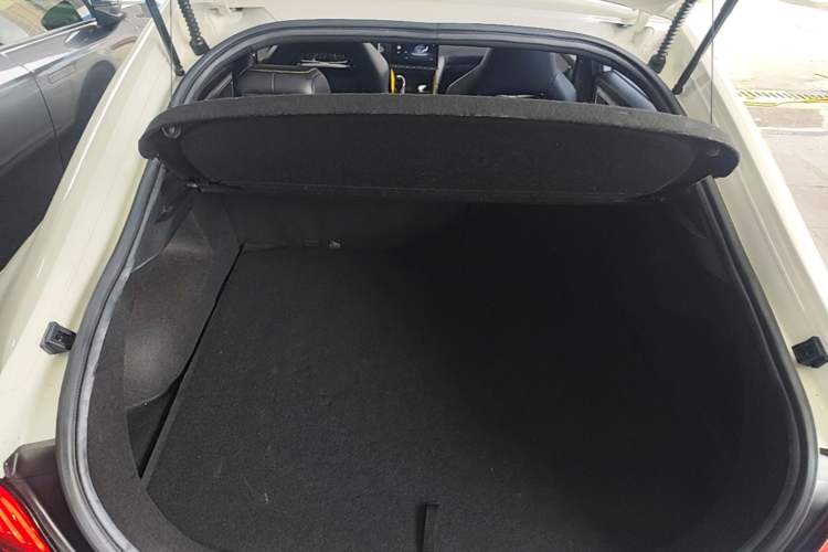 Used MG 6 New Energy 2020 1.5T Hybrid Trophy Intelligent Drive Flagship Edition Trunk