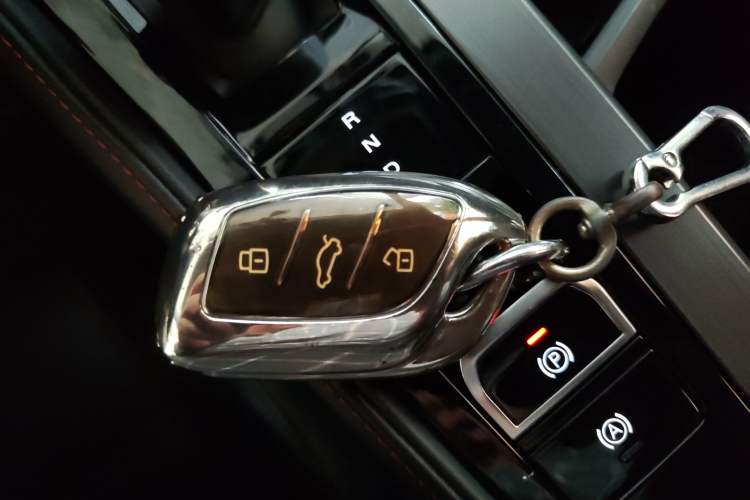Used MG 6 New Energy 2020 1.5T Hybrid Leading Trendy Edition Vehicle Key