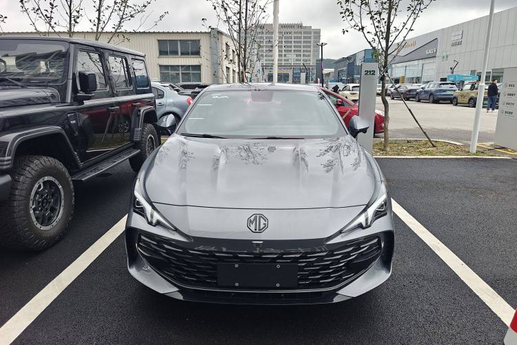 Used MG 7 2025 1.5T 300 DCT Luxury Edition Exterior 1