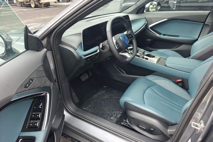 Used MG 7 2025 1.5T 300 DCT Luxury Edition Left Front Seat