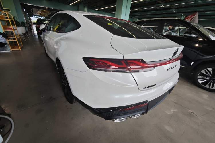 Used MG 7 2023 1.5T DCT Luxurious Supreme Edition Exterior 5