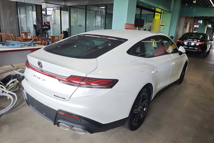 Used MG 7 2023 1.5T DCT Luxurious Supreme Edition Exterior 7