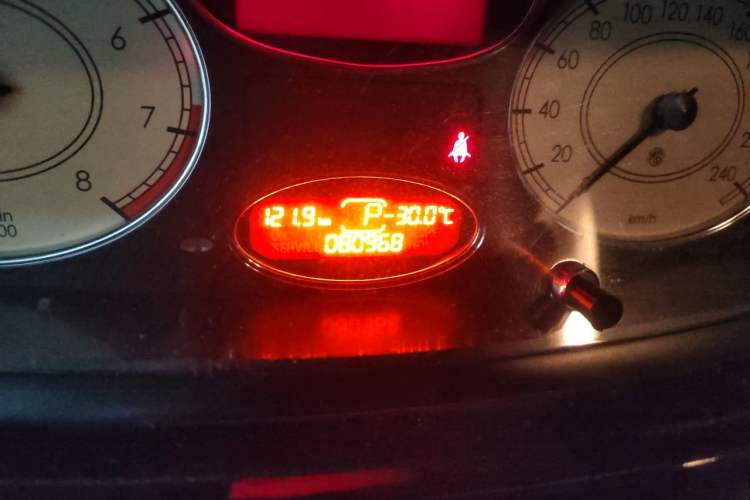 Used MG 7 2008 1.8T Automatic Comfort Edition Odometer Close Up