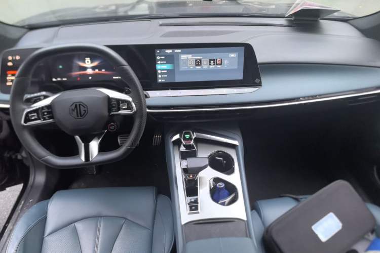 Used MG 7 2023 1.5T DCT Elegant & Graceful Edition Center Console