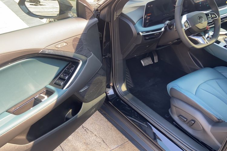 Used MG 7 2023 1.5T DCT Luxurious Supreme Edition Driver Seat