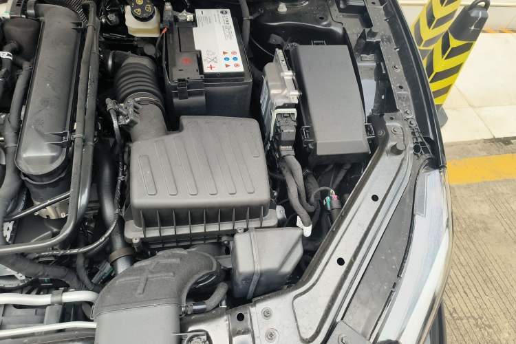 Used MG 7 2023 1.5T DCT Luxurious Supreme Edition Engine Bay Left