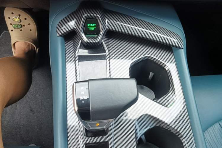 Used MG 7 2023 2.0T Automatic Trophy+ Ignition Glory Edition Gear Lever