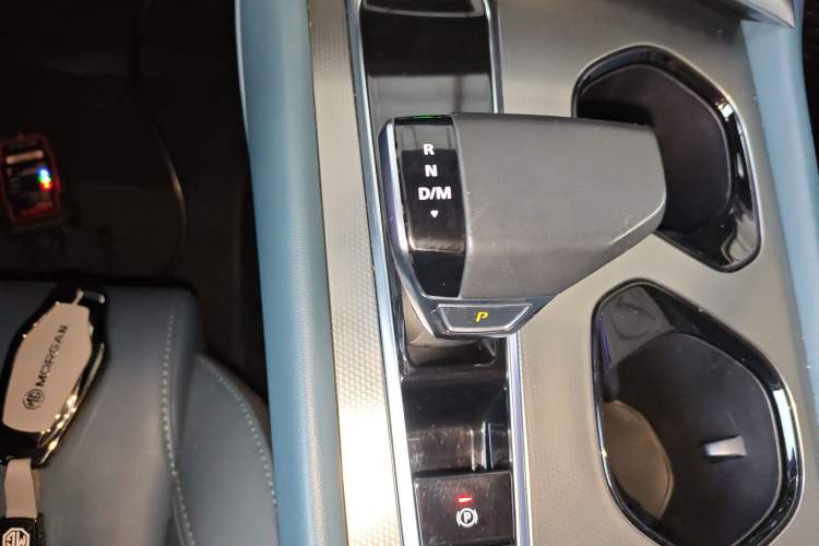 Used MG 7 2023 1.5T DCT Luxurious Supreme Edition Gear Lever
