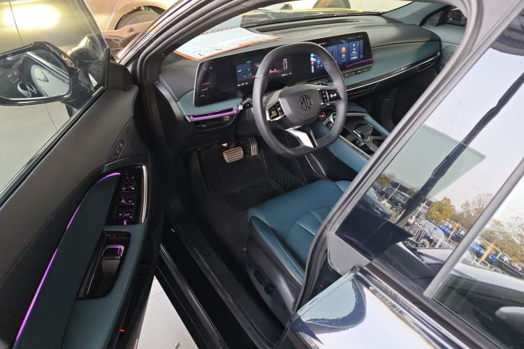 Used MG 7 2023 1.5T DCT Luxurious Supreme Edition Interior 3